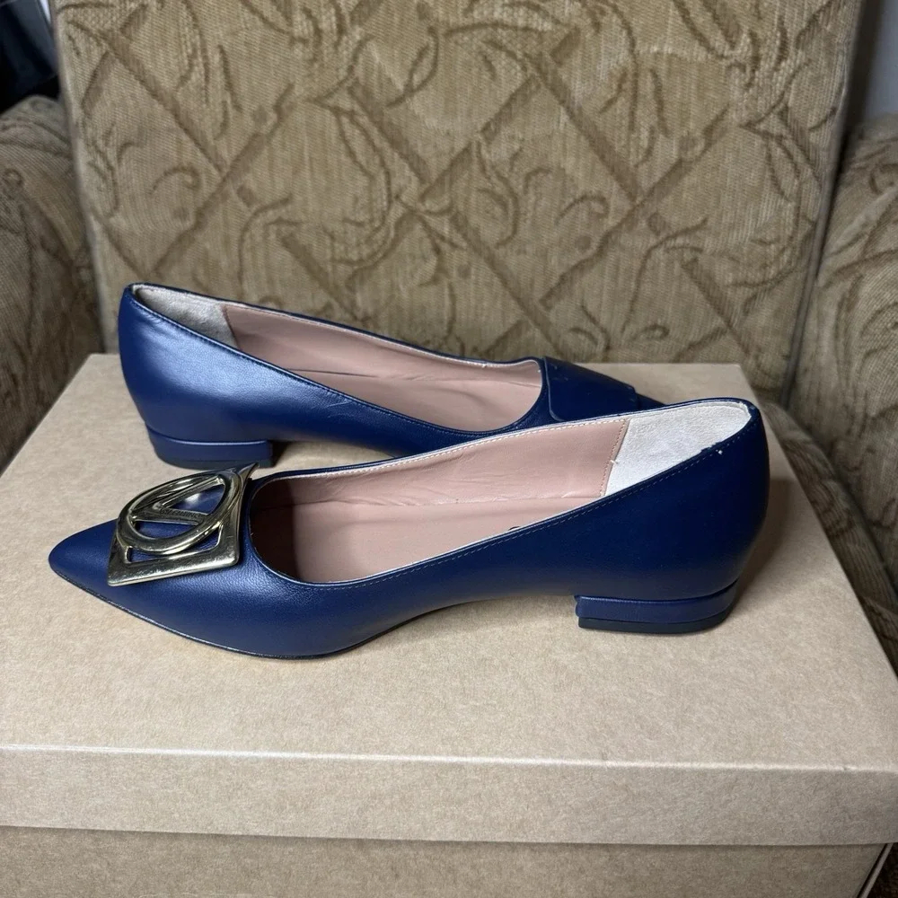Valentino By‎ Mario Flora Womens Sz 7 Leather Flats Pointed Black Leather